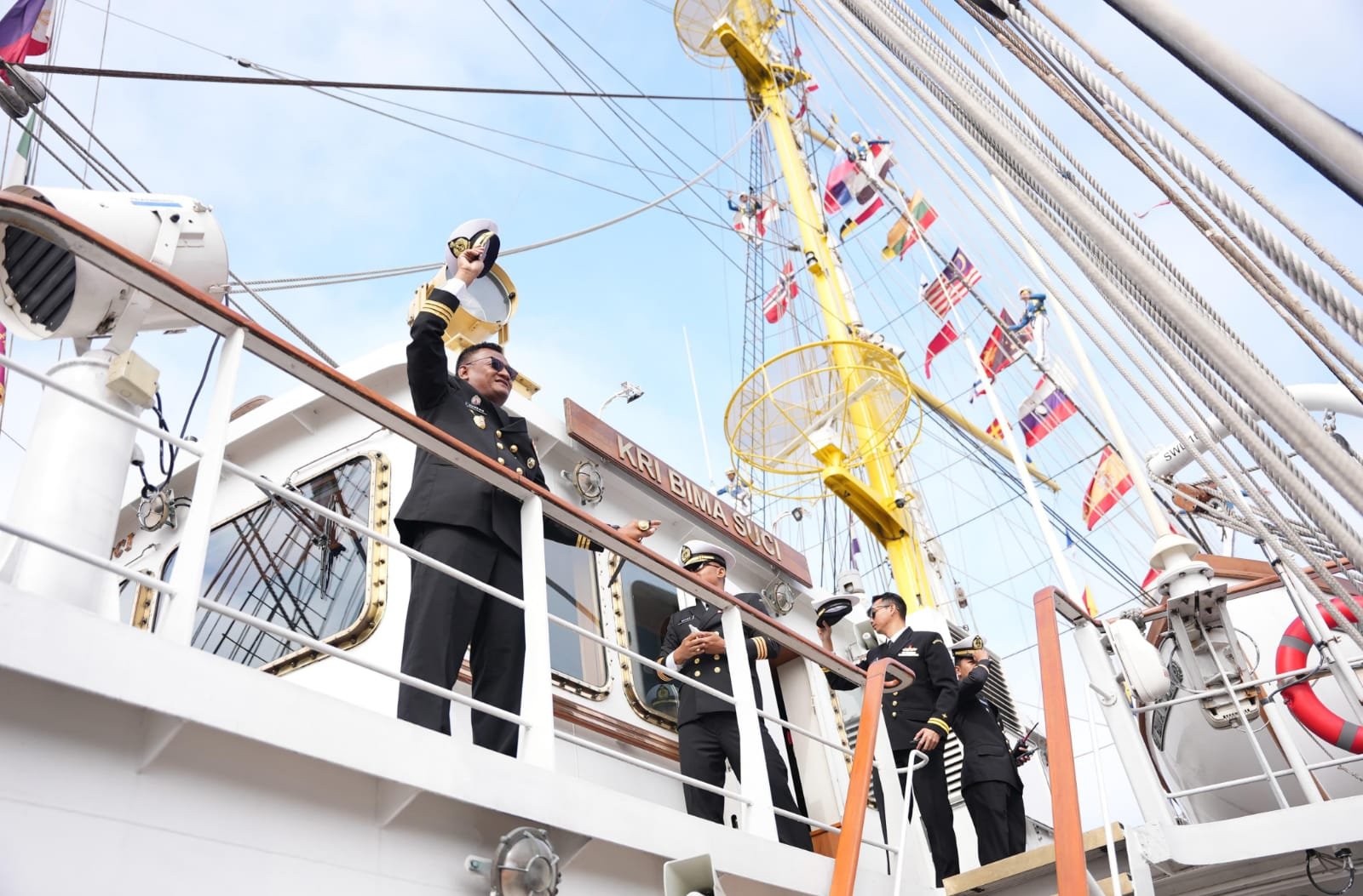 Usai Memukau Rusia, KRI Bima Suci Lanjutkan Misi Diplomasi Maritim ke Jepang