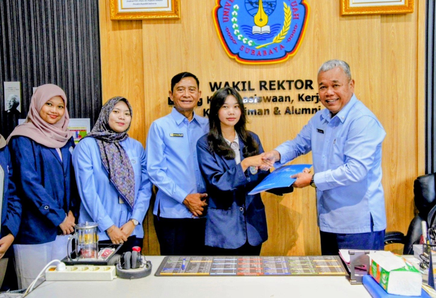 Termin I Dana PKM Belmawa 2026 Diserahkan, Dua Tim Mahasiswa UHT Siap Jalankan Program